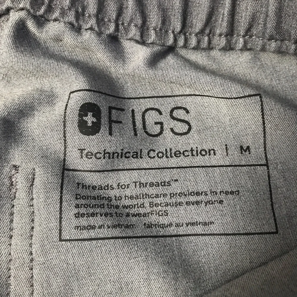 FIGS AXIM GRAY CARGO POCKET STRAIGHT LEG PANTS MENS MEDIUM